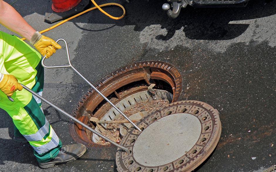prix débouchage canalisation Gouzangrez